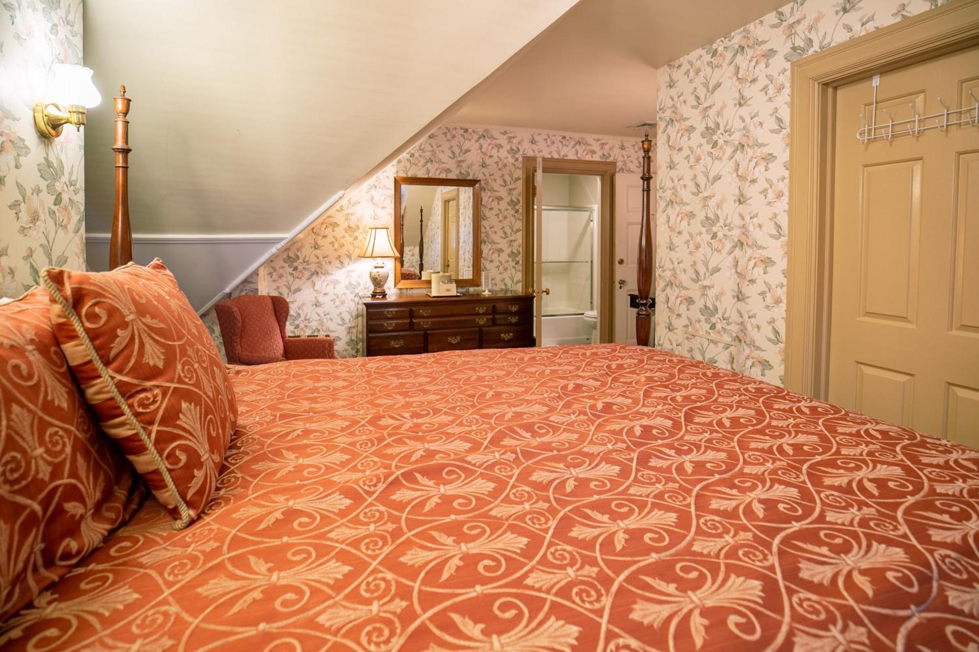 Cameron Estate 5* Mount Joy