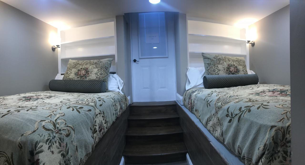 Cameron Estate 5* Mount Joy